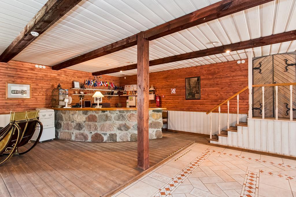 Veskisilla Hotel Türi Exteriér fotografie