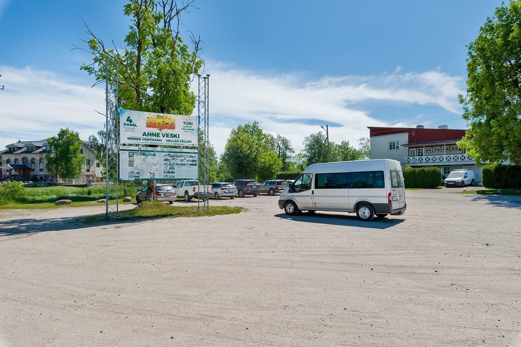 Veskisilla Hotel Türi Exteriér fotografie